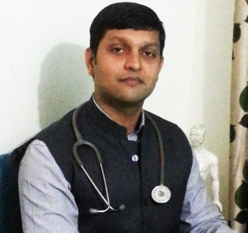 Dr. Rajneesh Tripathi, one of the best physiotherapist in Kanpur, Uttar Pradesh, uses advanced technology and equipment to heal the pain of patients at his physiotherapy centre in Kanpur.